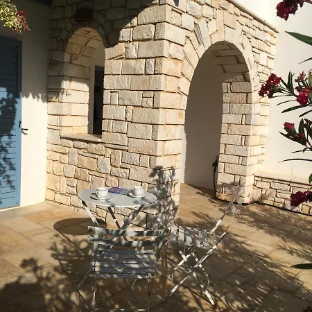 Maisonette By The Beach Alikí